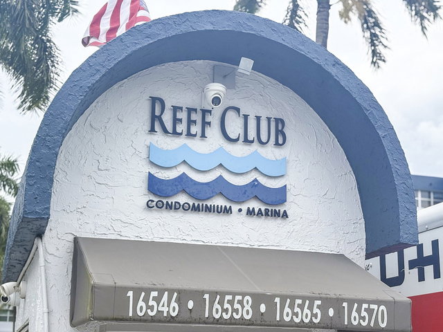 Reef East Condo photo 2